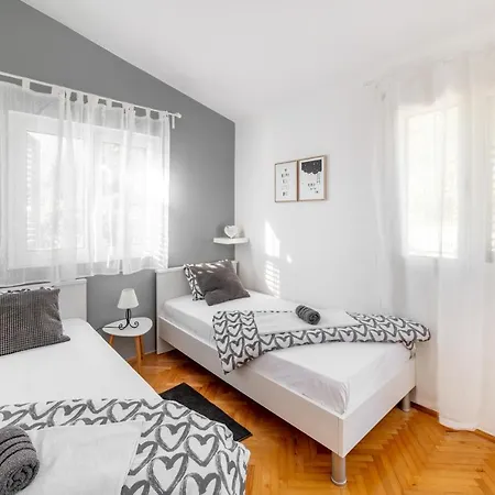 Amare Apartments Bobovisca Exterior photo