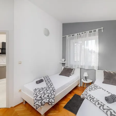 Amare Apartments Bobovisca Exterior photo
