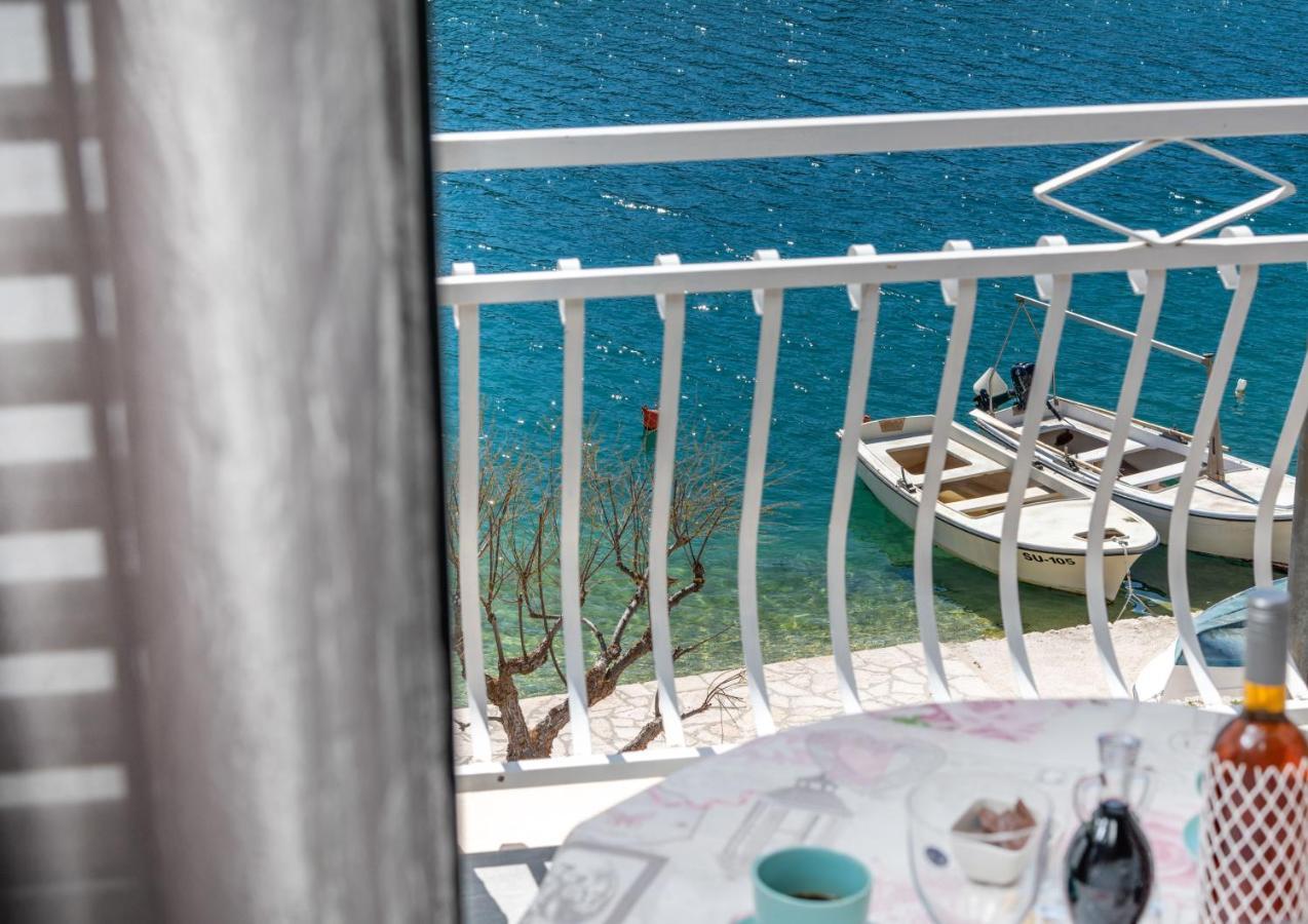 Apartament Amare *